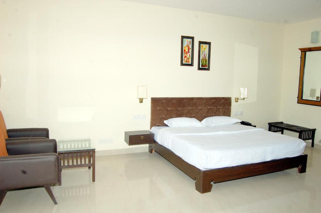 Natureraga Fernhill Resort Chail Exterior photo